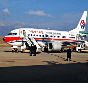 琼海航空空运航空快运业稳步发展的原因是什么？